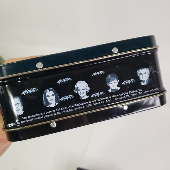 The Munsters The Original Complete Series DVD Box Collection with Collectors Tin - Picture 13 of 13